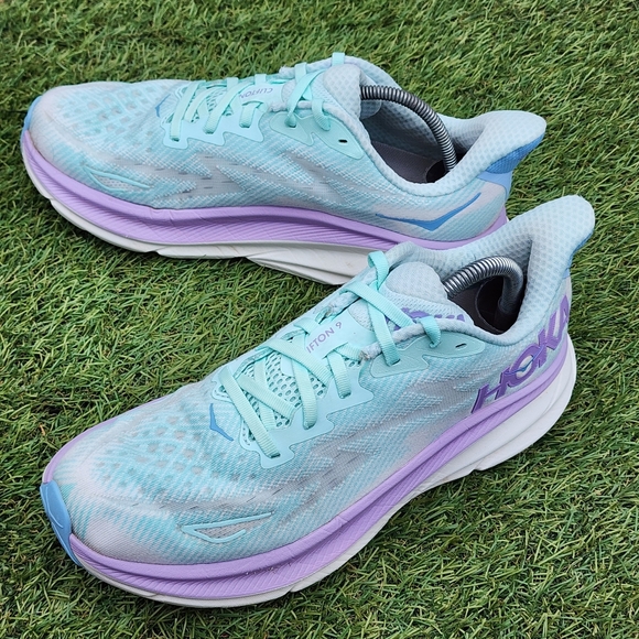 HOKA CLIFTON 9 - Womens Athletic Shoes - SIZE 10B - Picture 3 of 9